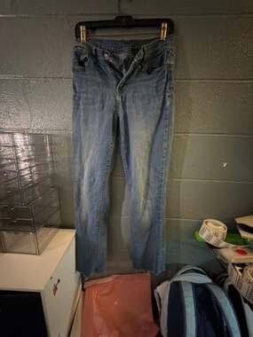 C0056 American Eagle Stretch Denim Blue Jeans Size 4 Tall Raw Hem